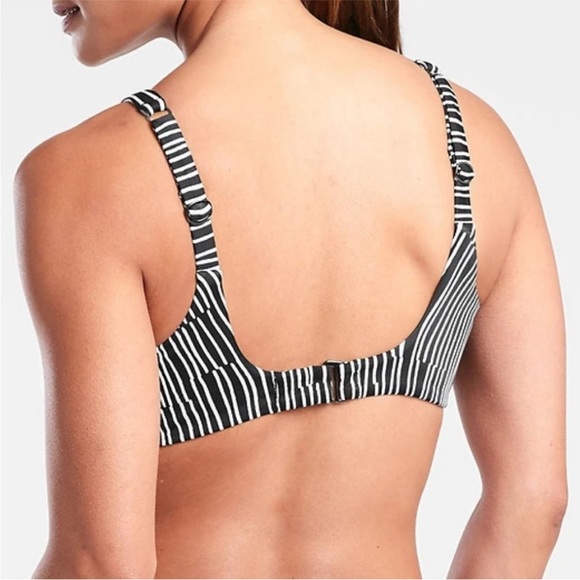 ATHLETA black & white athletic sports underwire bikini swim top 32 B/C NWOT - Picture 3 of 7
